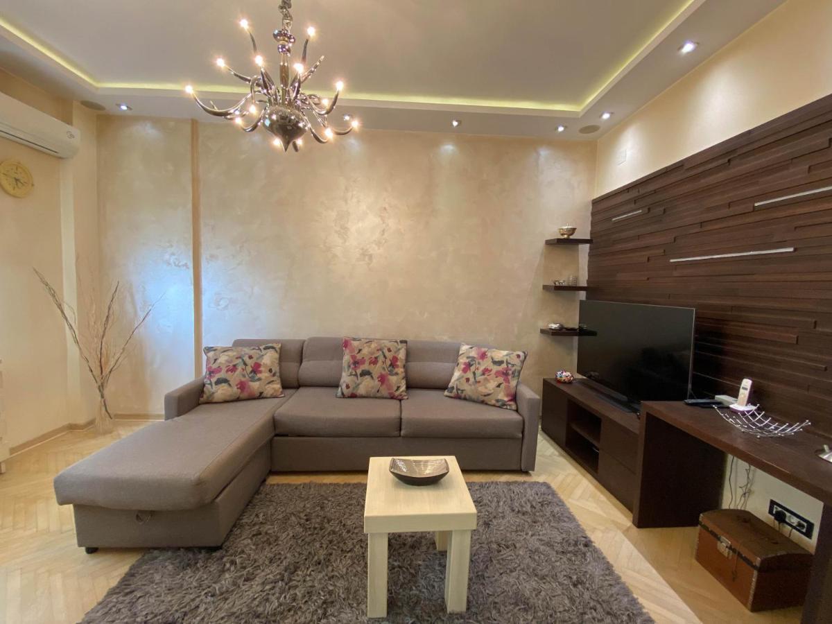 Home Center Apartment Belgrád Kültér fotó